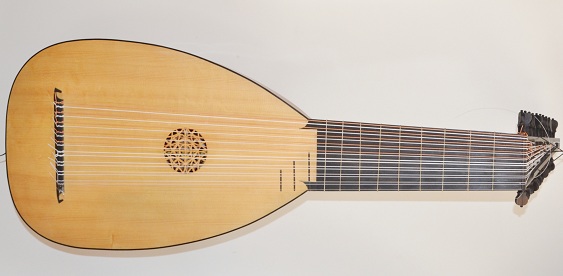 front lute 1.jpg